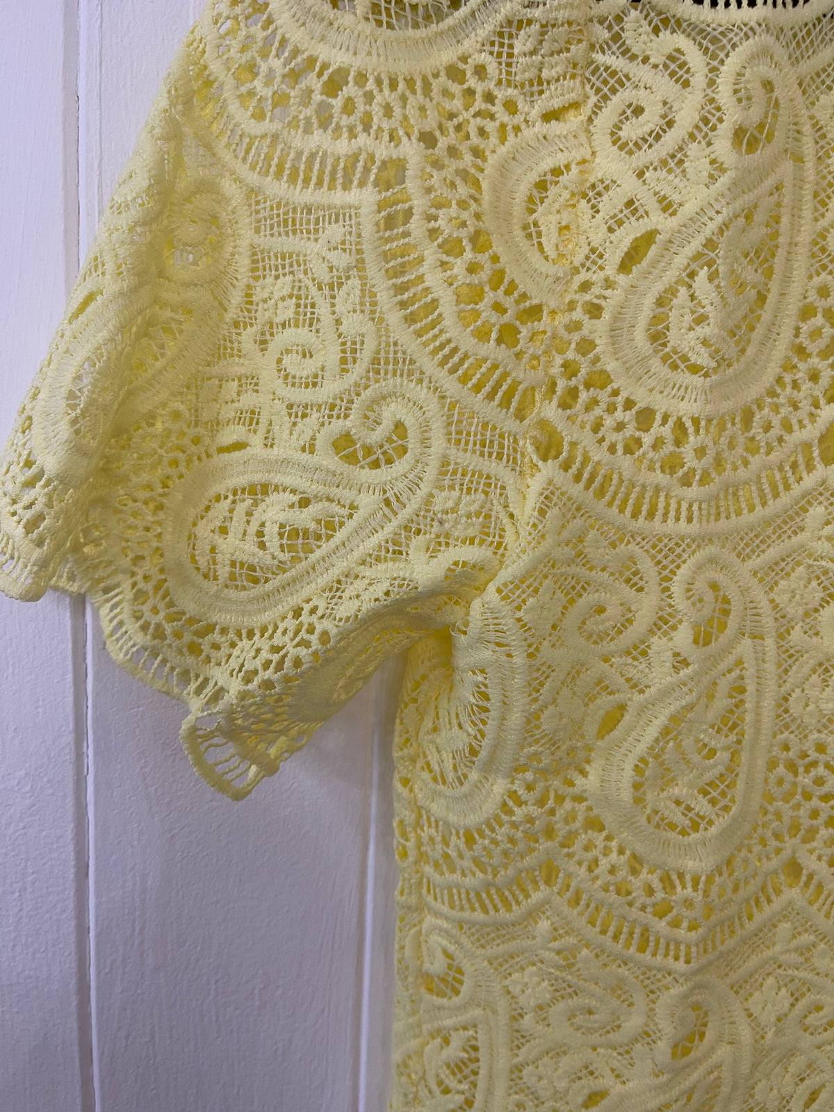 Lace Top Lemon